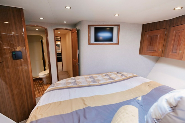 Viking-74 Enclosed Bridge 2006-KICKBACK Seattle-Washington-United States-2006 Viking 74 Convertible  KICKBACK-6169643
