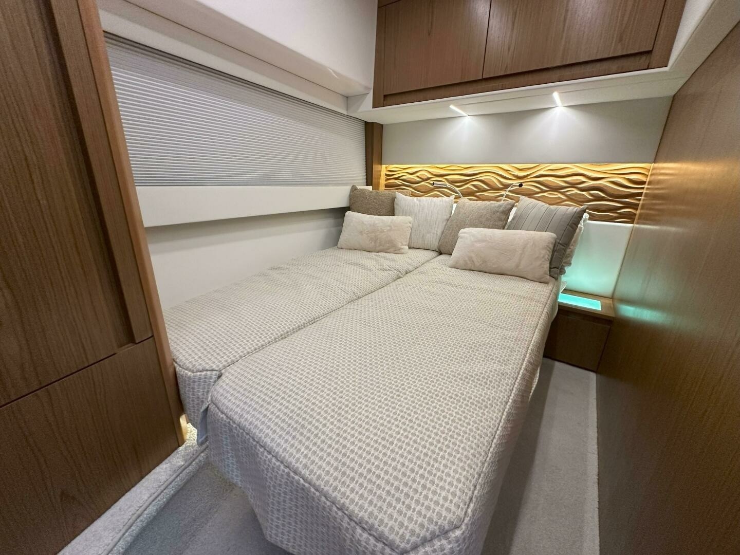 Tiara Yachts-EX 60 2025-Just Fine Sister Bay-Wisconsin-United States-2025 Tiara Yachts 60 EX  Bed Conversion-6277615 | Thumbnail