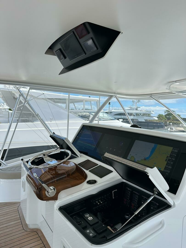 Viking-82 Convertible 2025-Boujie QUEPOS-Costa Rica-2025 82 Viking Convertible Boujie Bridge (1)-6811600