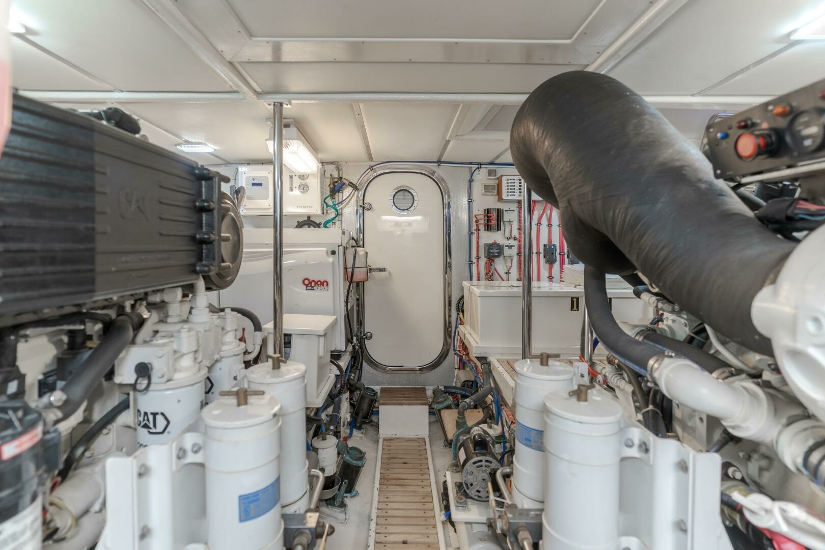 Grand Banks-59 Aleutian RP 2008-TINTAGEL Long Beach-California-United States-Engine Room with Dual Engines-6921133 | Thumbnail