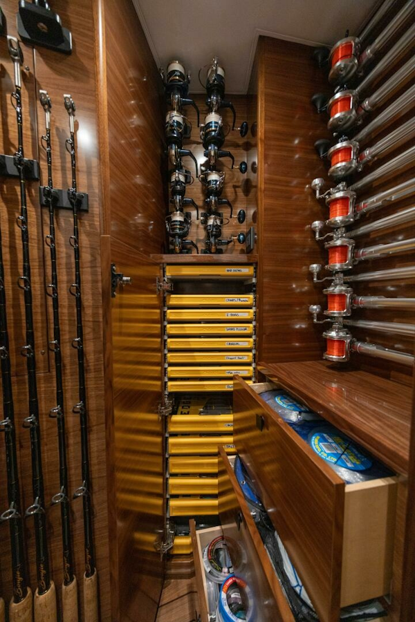 Viking-82 Convertible 2025-Boujie QUEPOS-Costa Rica-2025 82 Viking Convertible Boujie Tackle Room (4)-6811595