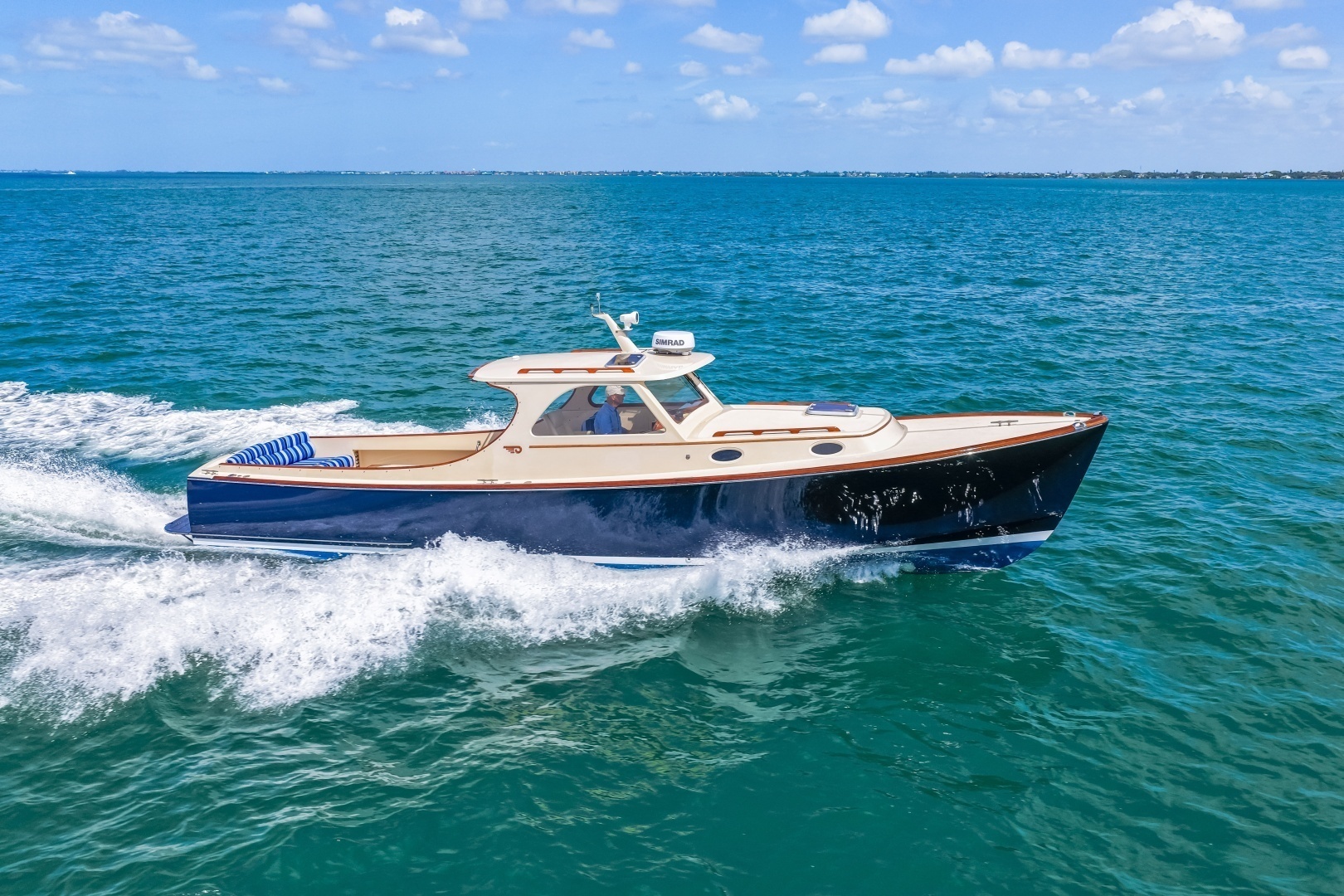 Hinckley-Picnic Boat 36 1998-Saddle Up Sarasota-Florida-United States-1998 36 Hinckley Picnic Boat Running Shot-6310529 | Thumbnail
