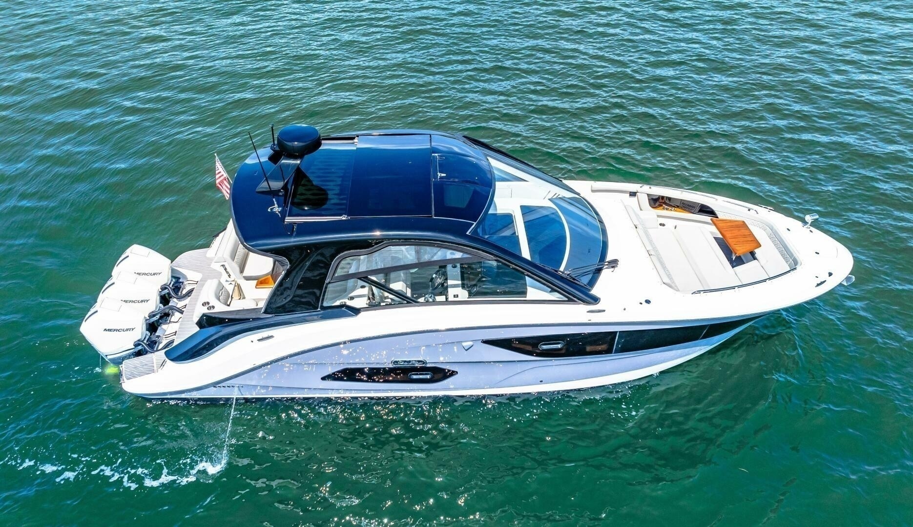 Sea Ray-370 Sundancer 2022-Golden Ticket Sarasota-Florida-United States-2022 Sea Ray 370 OB -6287916 | Thumbnail