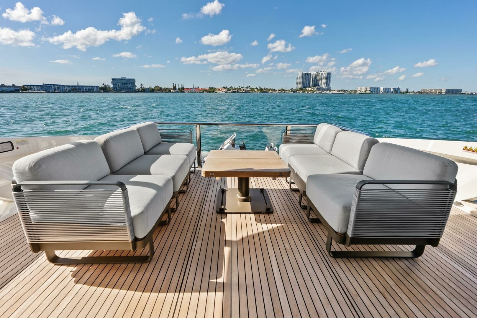 Absolute-75 Navetta 2025-Fantasy Girl Palm Beach-Florida-United States-6294931 | Thumbnail