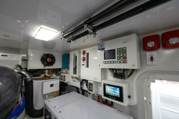 Viking-82 Convertible 2025-Boujie QUEPOS-Costa Rica-2025 82 Viking Convertible Boujie Engine Room (12)-6811621