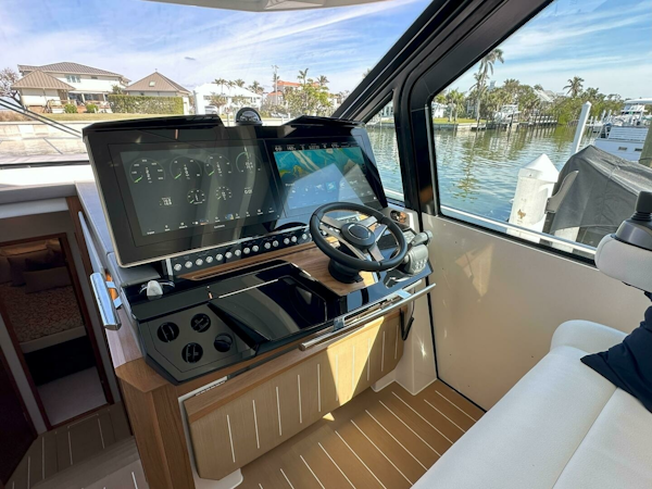 Tiara Yachts-EX 60 2025-Just Fine Sister Bay-Wisconsin-United States-2025 Tiara Yachts 60 EX  Helm -6277606