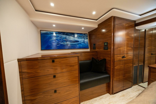 Viking-82 Convertible 2025-Boujie QUEPOS-Costa Rica-2025 82 Viking Convertible Boujie Master Stateroom (3)-6811573