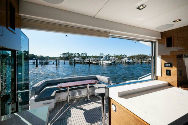 Cruisers Yachts-60 Cantius 2020-Harper Bell Destin-Florida-United States-2020 Cruisers Yachts HARPER BELL Galley-6804860