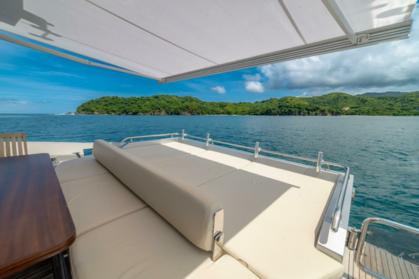 Azimut-77S 2017-Carpe Diem Genoa-Italy-2017 Azimut 77 Carpe Diem-6798404