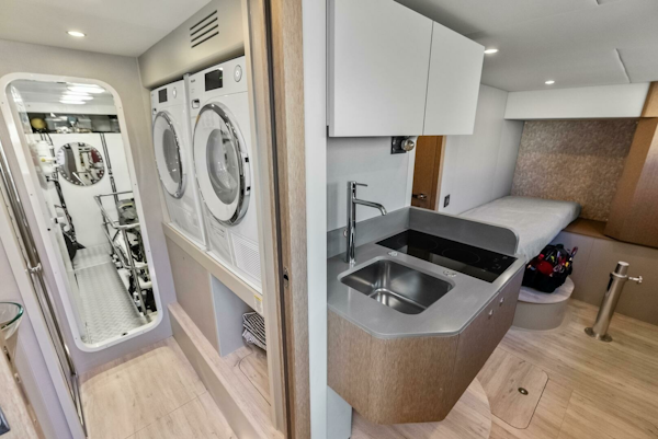 Absolute-75 Navetta 2025-Fantasy Girl Palm Beach-Florida-United States-6294890