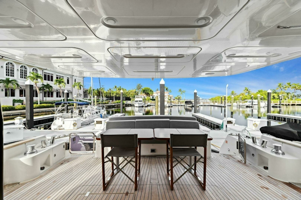 Sirena-64-MY 2021-Destin-E Fort Myers-Florida-United States-2021 Sirena 64 DESTIN-E Aft Deck-6800142