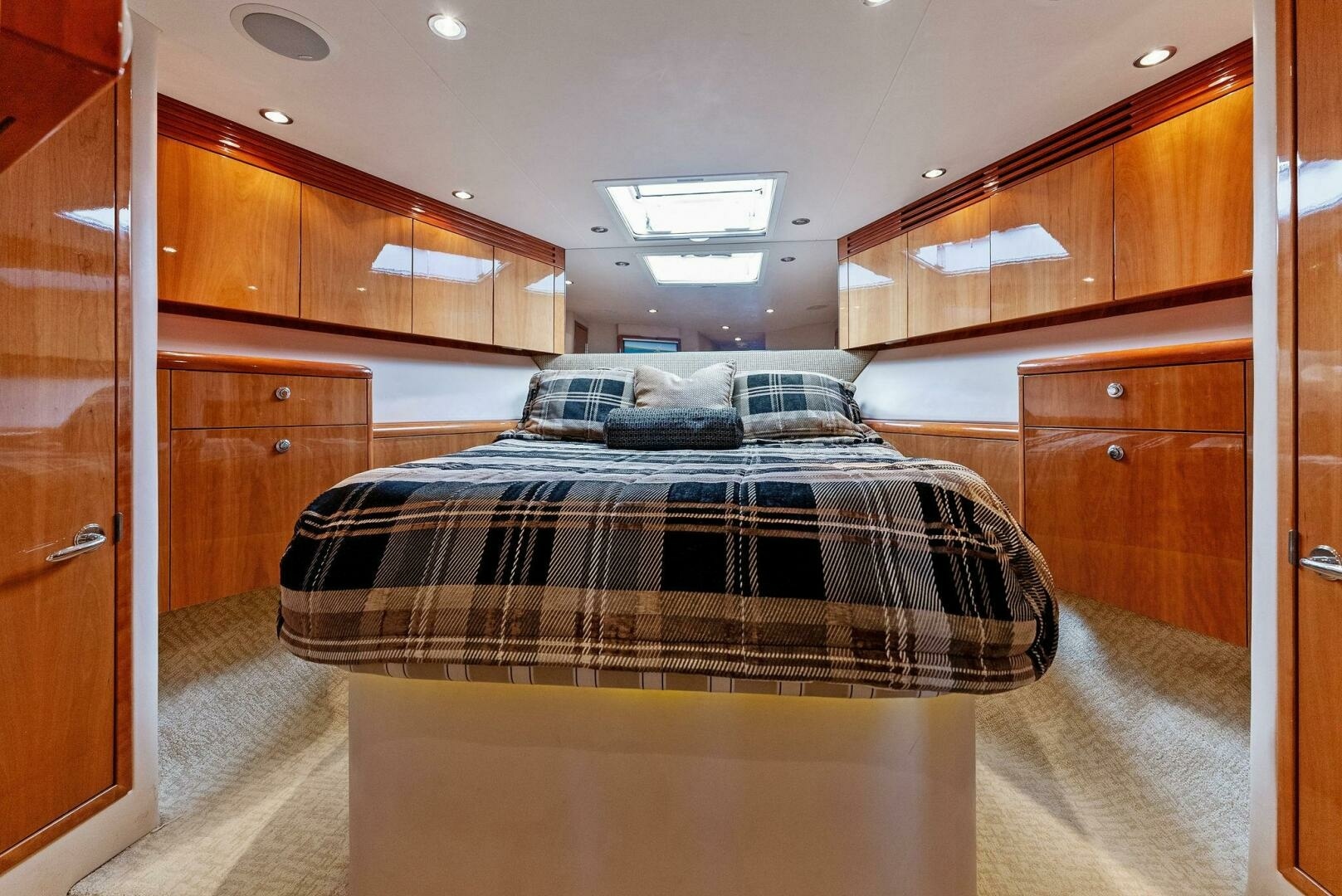 Hatteras-64 Convertible 2007-CHUPACABRA Long Beach-California-United States-2007 Hatteras 64C  CHUPACBRA-6274580 | Thumbnail