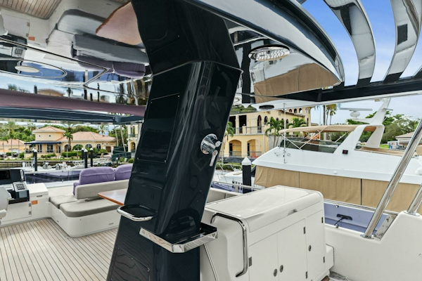 Sirena-64-MY 2021-Destin-E Fort Myers-Florida-United States-2021 Sirena 64 DESTIN-E Flybridge-6800138