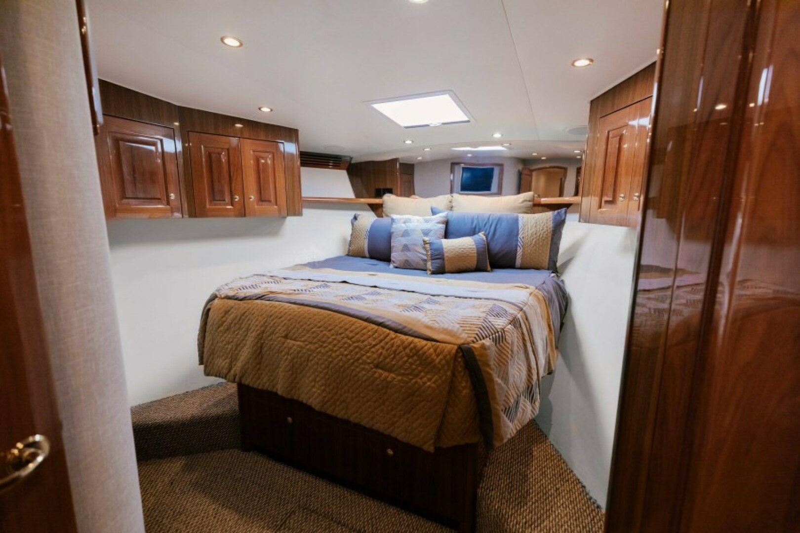 Viking-74 Enclosed Bridge 2006-KICKBACK Seattle-Washington-United States-2006 Viking 74 Convertible  KICKBACK-6169642 | Thumbnail