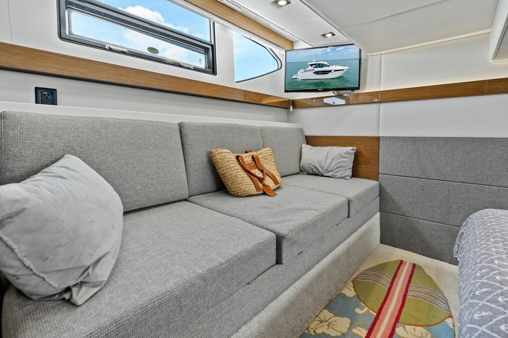 Cruisers Yachts-42 Cantius 2019-Truly Ineffable Longboat Key-Florida-United States-2019 Cruisers Yachts 42 Cantius Truly Ineffable-6277726 | Thumbnail