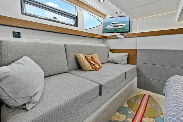 Cruisers Yachts-42 Cantius 2019-Truly Ineffable Longboat Key-Florida-United States-2019 Cruisers Yachts 42 Cantius Truly Ineffable-6277726