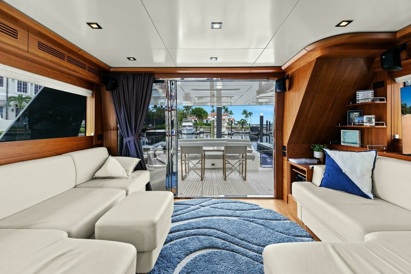 Sirena-64-MY 2021-Destin-E Fort Myers-Florida-United States-2021 Sirena 64 DESTIN-E Salon -6800091 | Thumbnail
