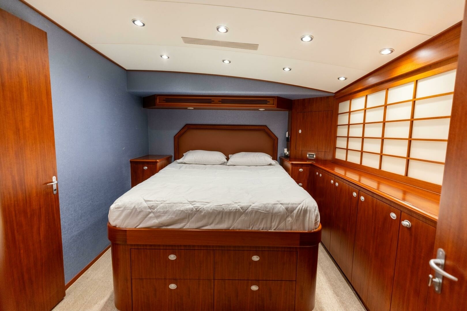 Jim Smith-68 Convertible 2006 -Destin-Florida-United States-2006 Jim Smith 68 Convertible Master Stateroom-6923221 | Thumbnail
